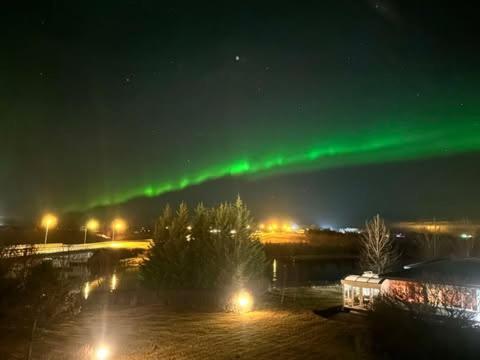 Hella - Riverbank ภายนอก รูปภาพ